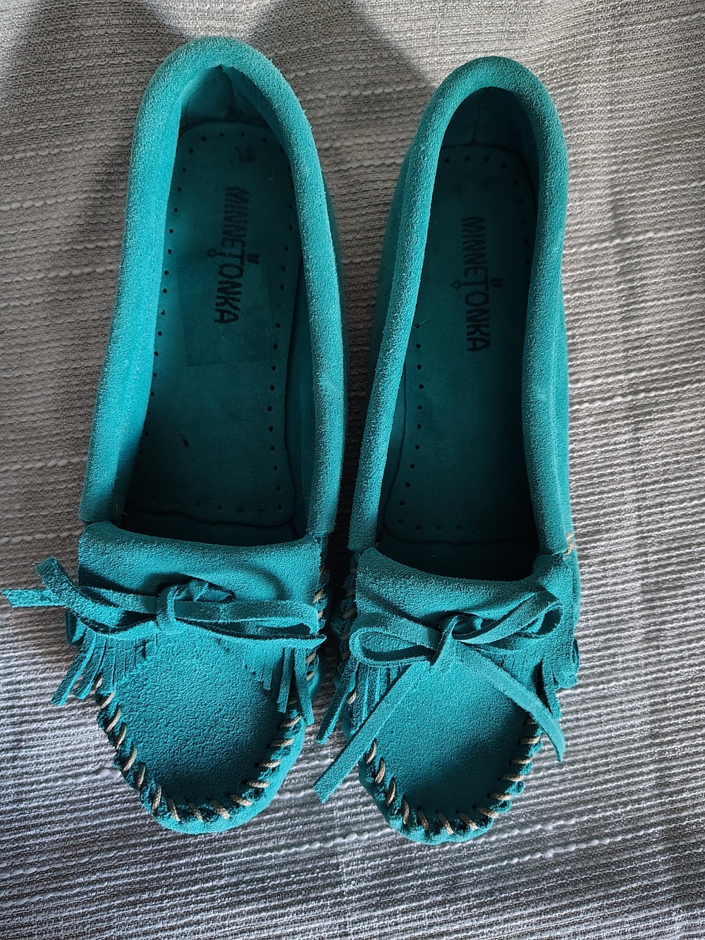 Minnetonka Turquoise Suede Moccasin Driving Flats Women's 9.5 Loafers - Picture 2 of 9